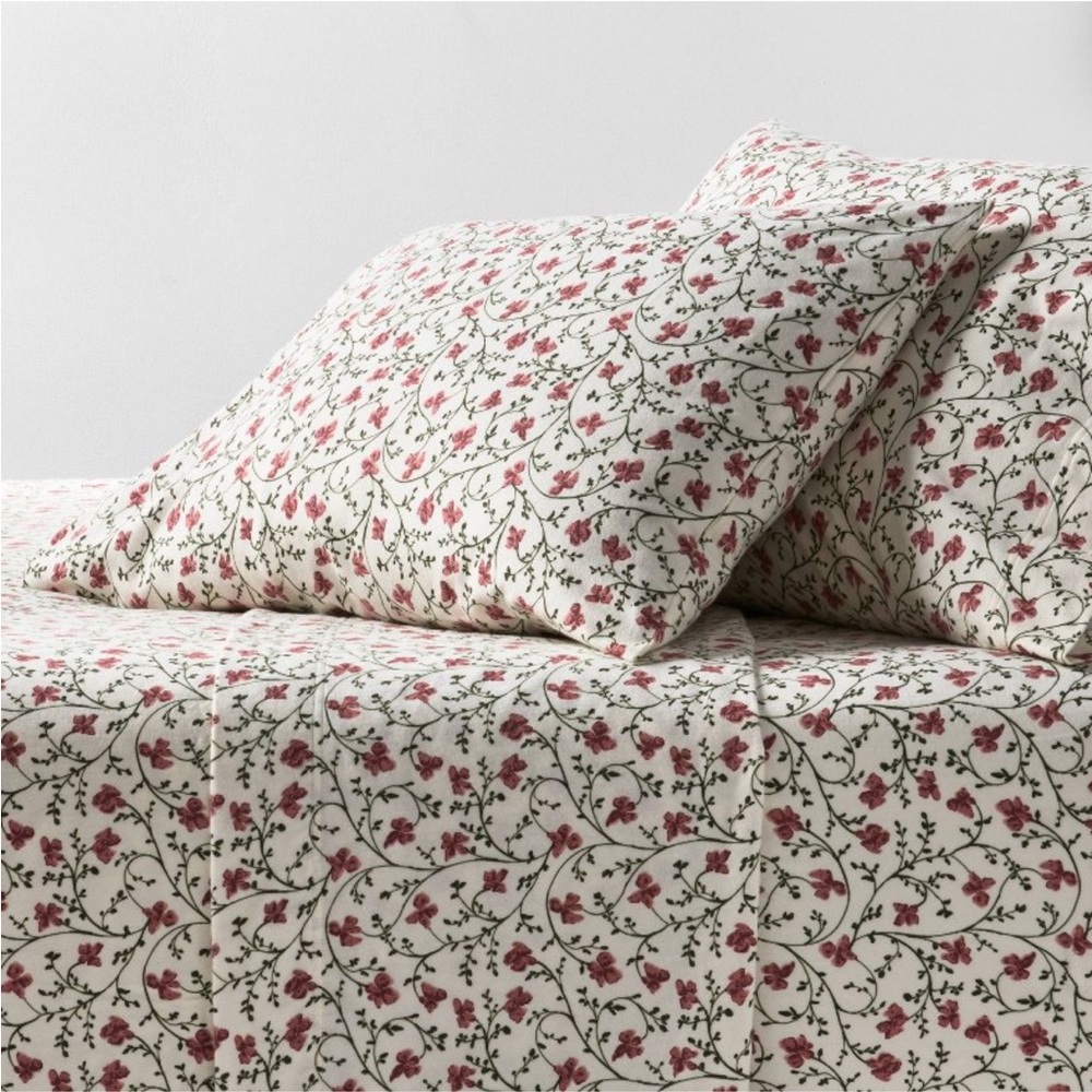 THRESHOLD NWT Ultra Soft Flannel Sheet Set Ivory Floral -king